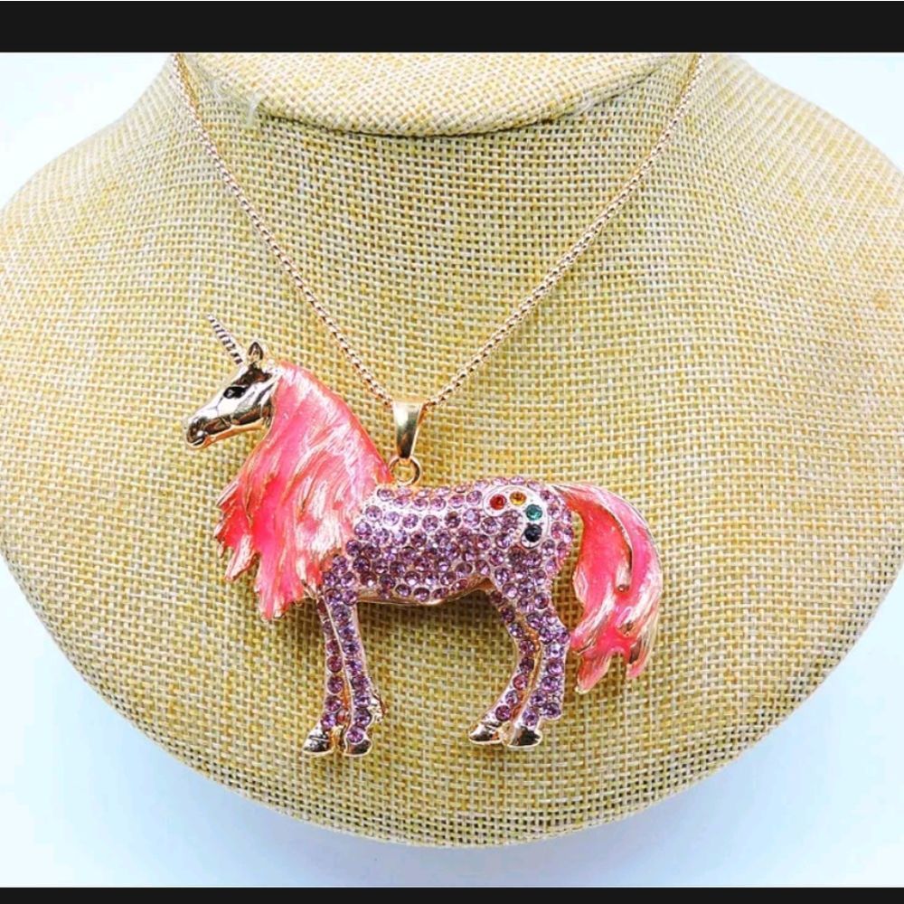 NWT Betsey Johnson Unicorn Pendant Necklace - Picture 4 of 5
